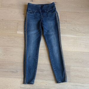 Rock & Republic DenimRX jeans fever pull on 4 gold stripe